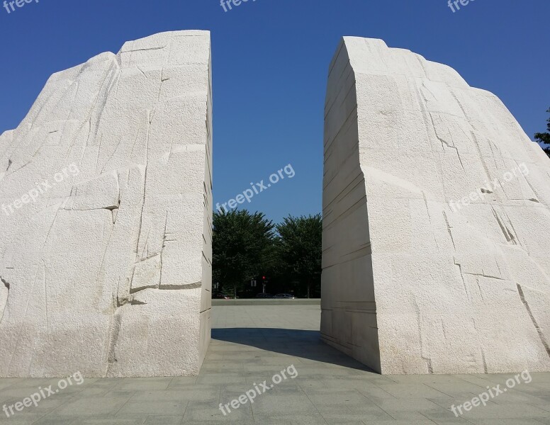 Martin Luther King Park Monument Memorial Black