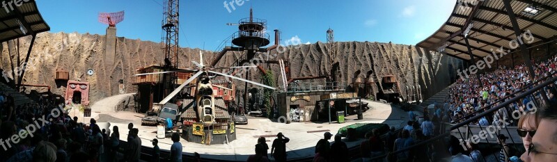 Babelsberg Film Park Stunt Show Panorama Sunshine