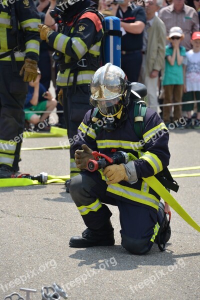 Fire Respiratory Protection Feuerloeschuebung Firefighters Delete