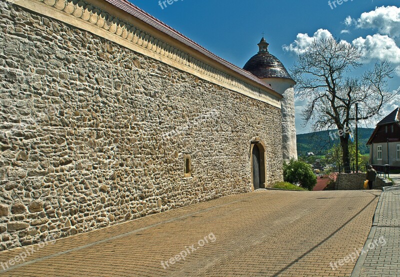 Lake Dusia Masonry Gateway Entrance Tower