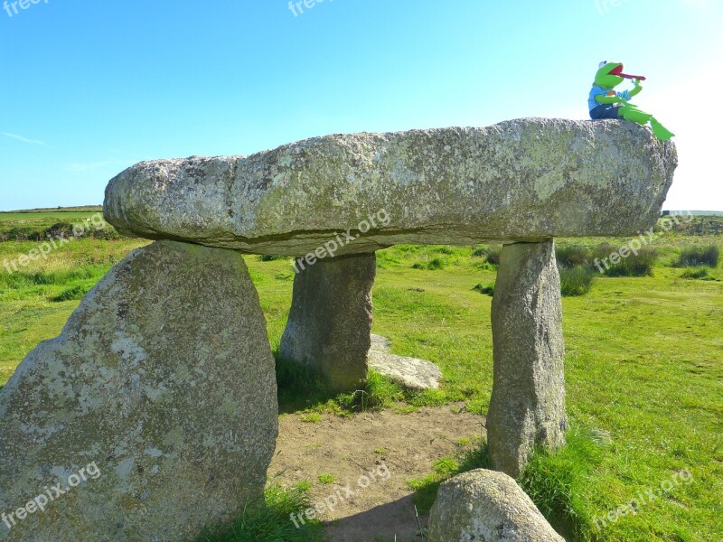 Lanyon Quoit Quoit Giant's Giant's Table Cornwall South Gland