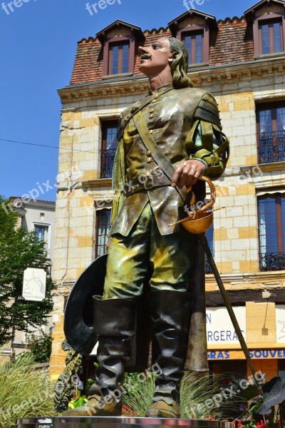 Cyrano De Bergerac Bergerac Monument Poet Dordogne