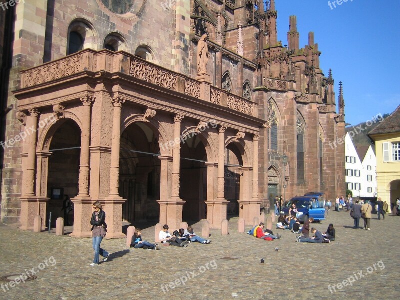 Freiburg Cathedral Square Breisgau Young People Sit