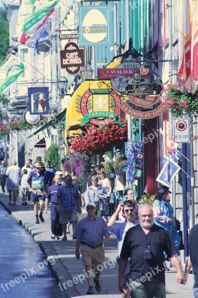 Québec City People Street Stores