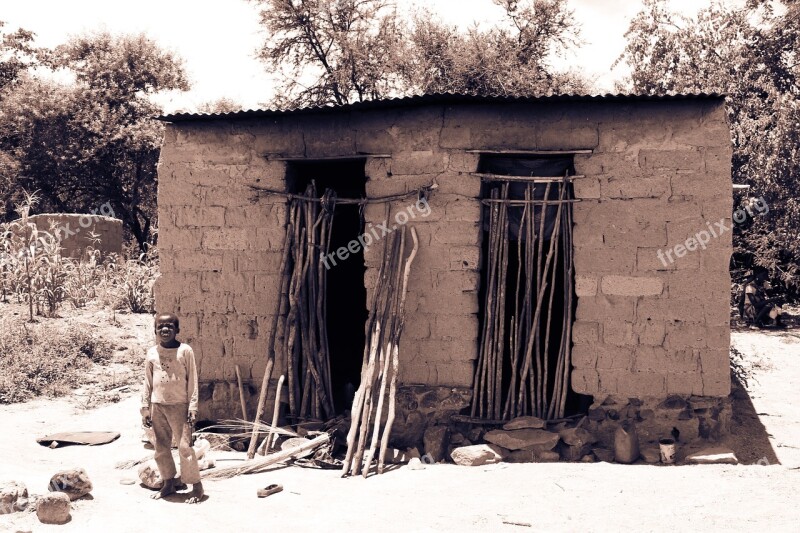 Mozambique Poverty Poor Hovel African