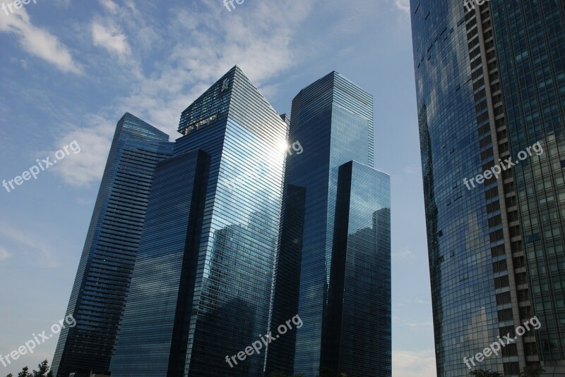 Skyscraper Singapore Sky Reflection Is Reflected In The