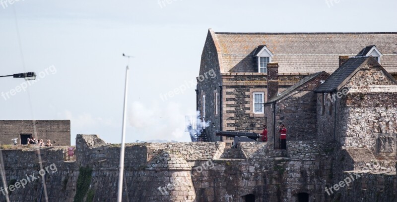 Guernsey Castle Cannon Firing History