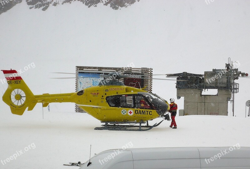 Helicopter Emergency Topr The Crew Help