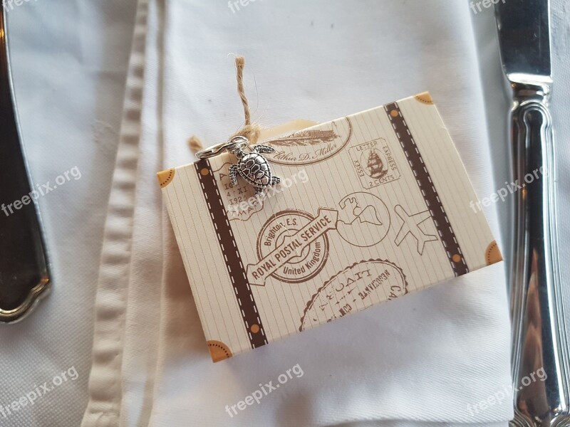 Wedding Favour Gift Charm White