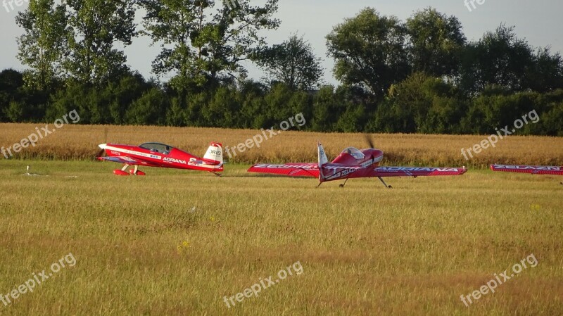 Aircraft Acrobatic Group Iron Flight