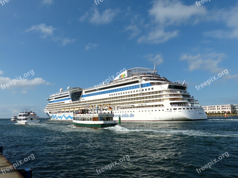 Cruise Ship Cruise Sea Ship Vacations