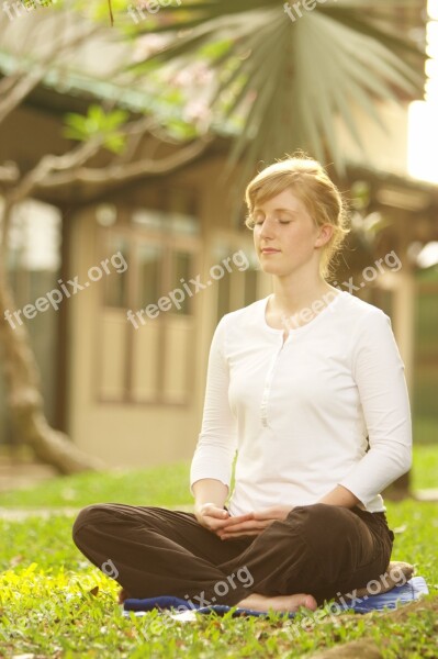 Woman Buddhist Meditate Wat Phra Dhammakaya