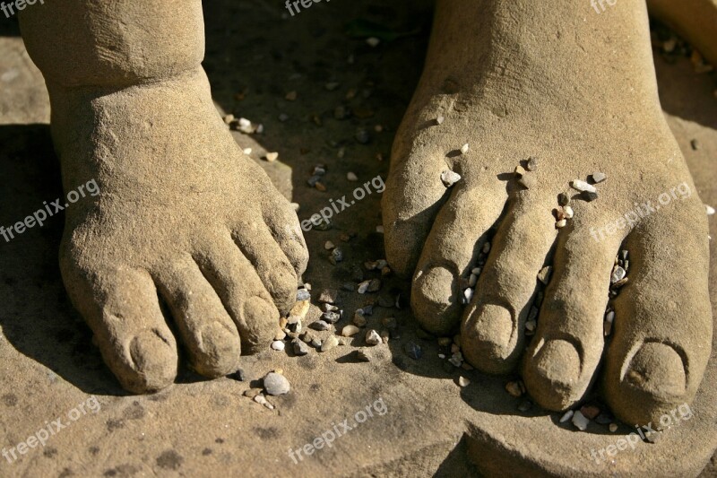 Feet Ten Figure Monument Sculpture