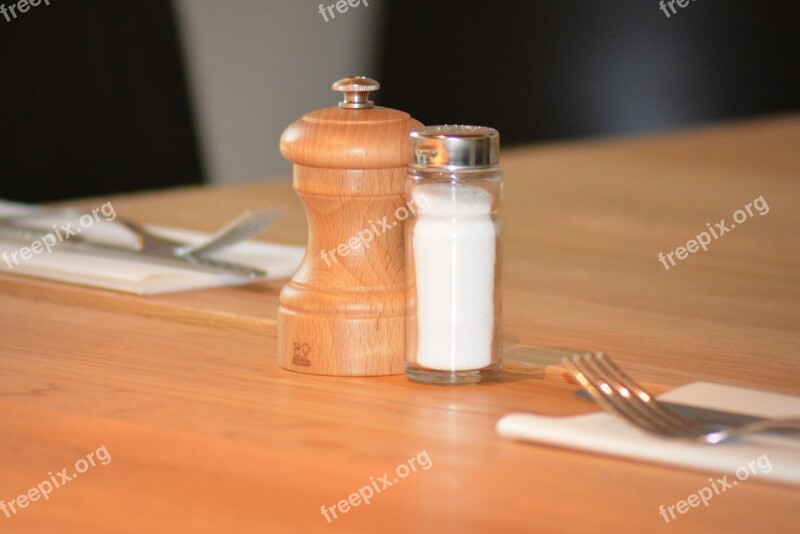 Salt Shaker Pepper Mill Pepper And Salt Cutlery Set Table