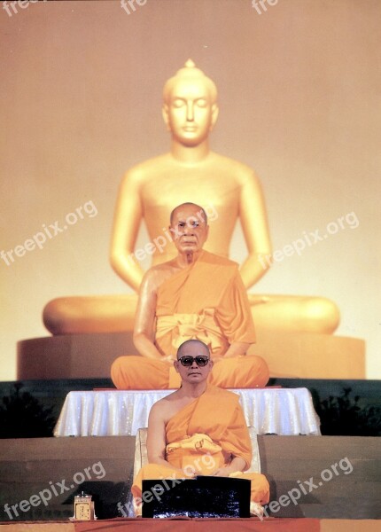 Buddhist Budhas Leader Wat Phra Dhammakaya