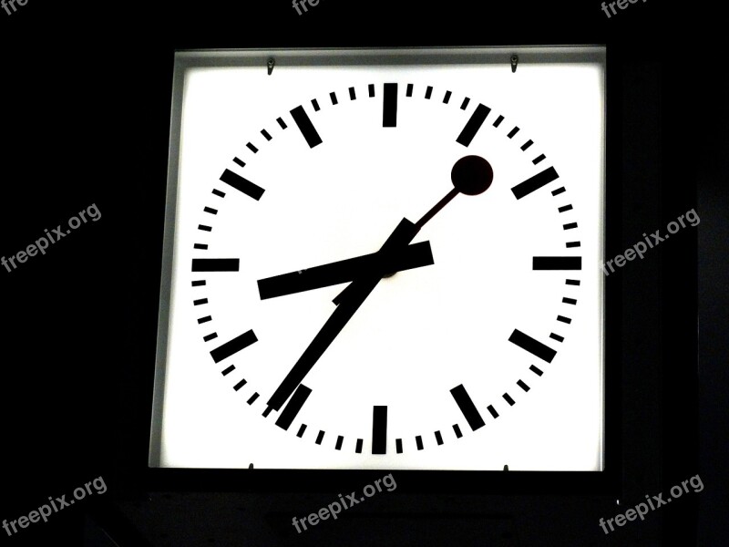 Station Clock Clock Time Dates Pointer