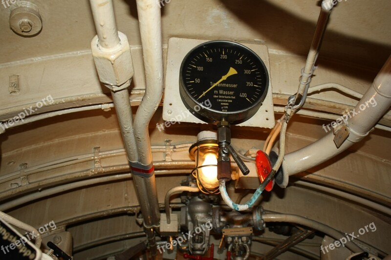 Submarine Valve Pipes Seafaring Pressure Gauge