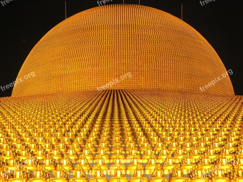 Dhammakaya Pagoda More Than Million Budhas Gold