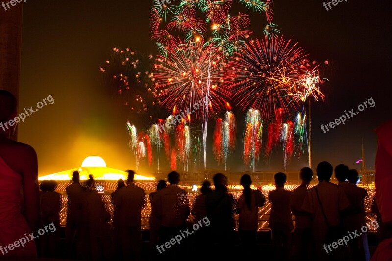 Dhammakaya Pagoda More Than Million Budhas Gold