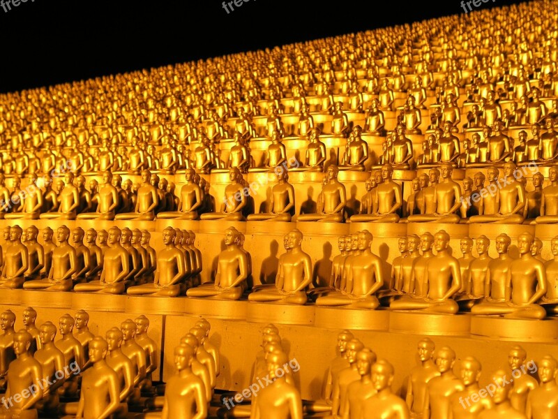 Dhammakaya Pagoda More Than Million Budhas Gold