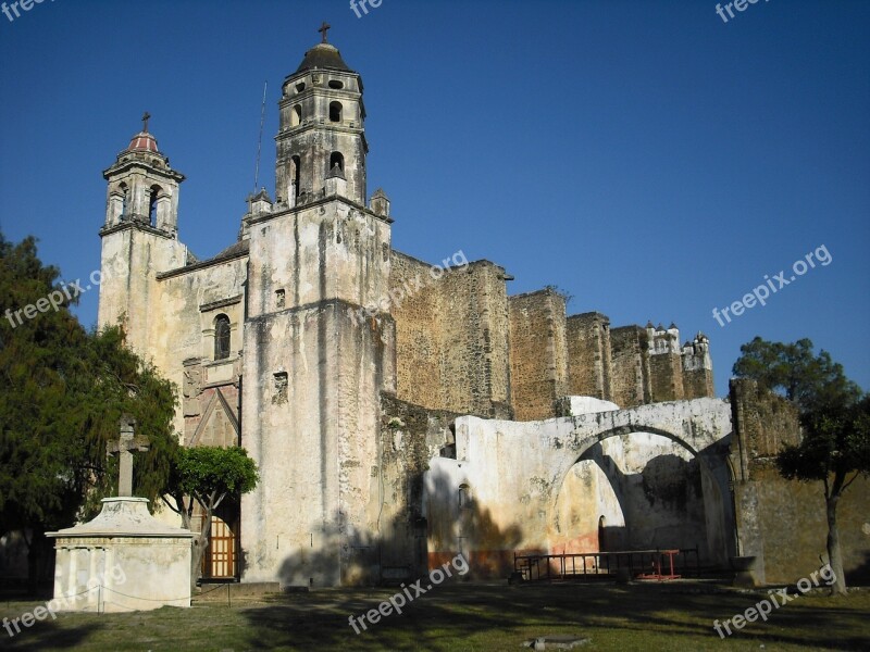 Cathedral Religious Catholic Building Hispanic