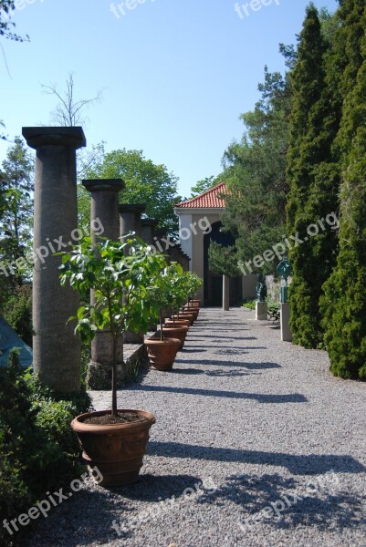 Milles' Garden Garden Path Old Stone Architecture