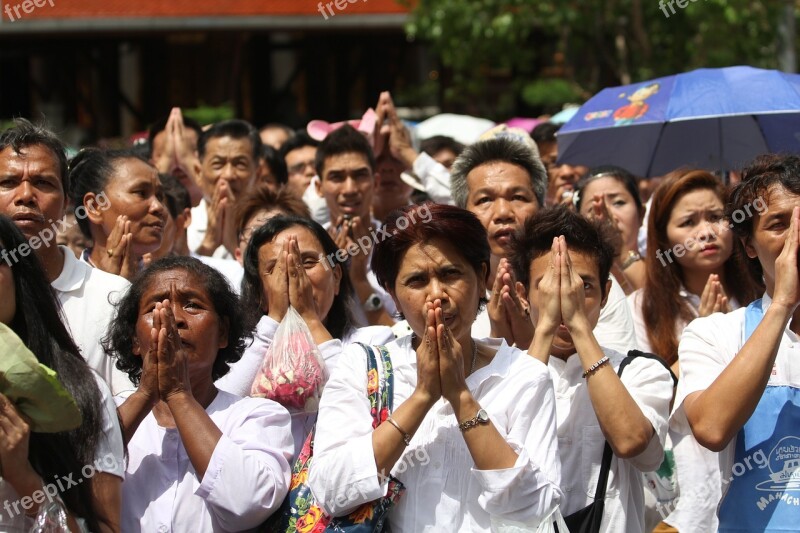 Praying Buddhists Thai Temple Buddhism