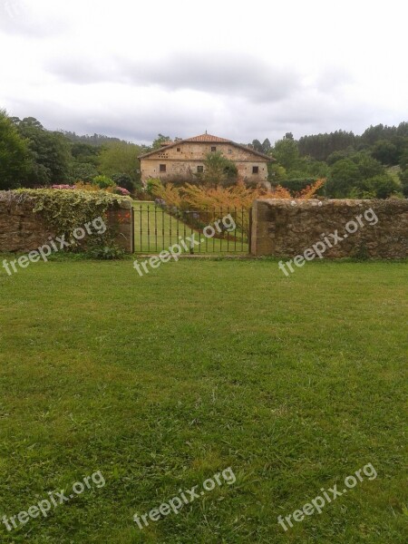 Cantabria Green Landscape House Spain