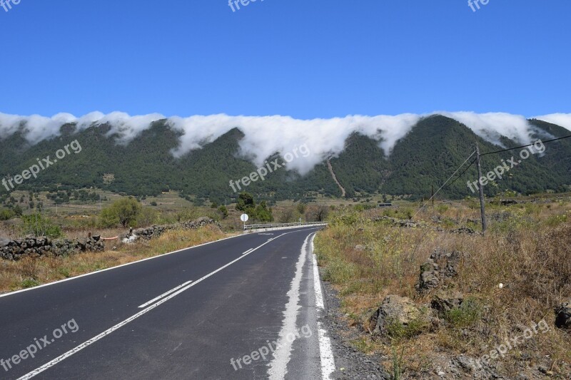 Passat Clouds Fog Clouds Mountains Road