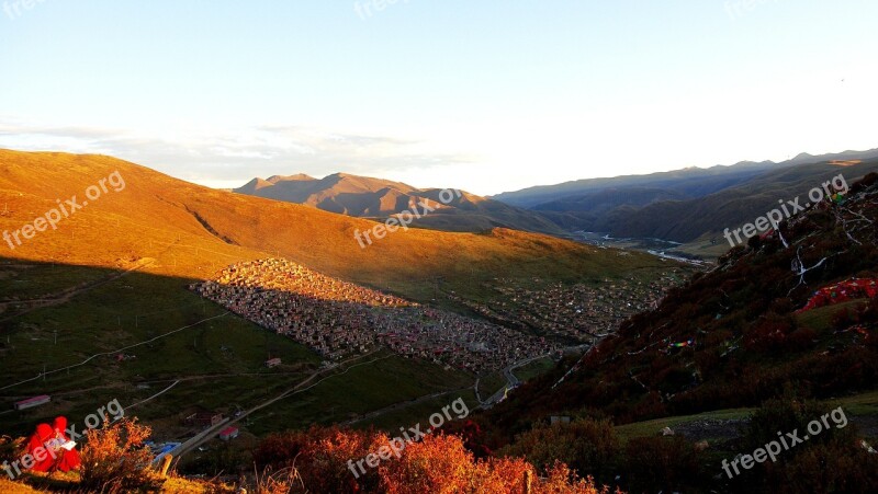 La-rong Wuming Buddhist Academy Twilight Tibet In Tibetan Areas Buddhism