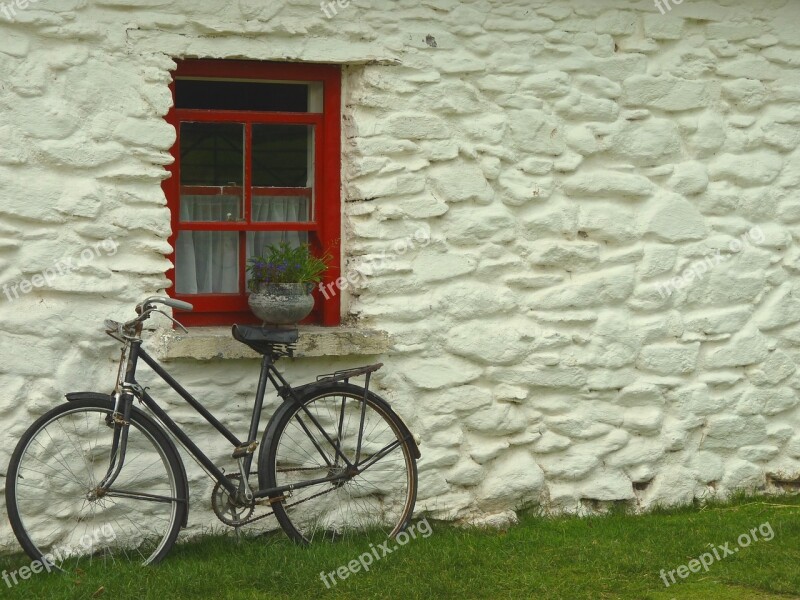 Window Bike Idyll Hauswand Ireland