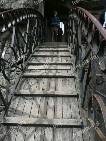 Bridge Away Wood Railing Gradually