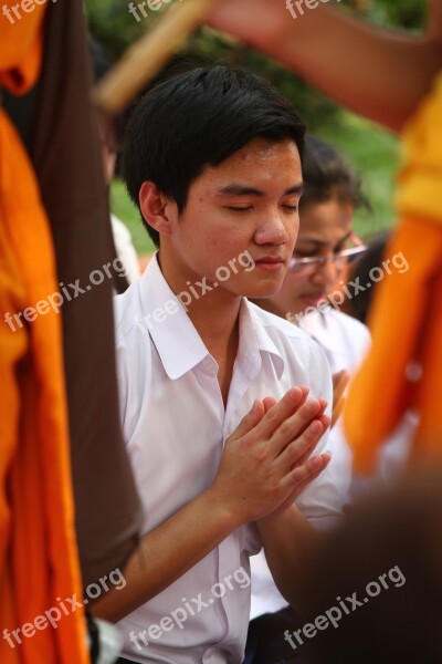 Pray Buddhists Rose Petals Walk Monks