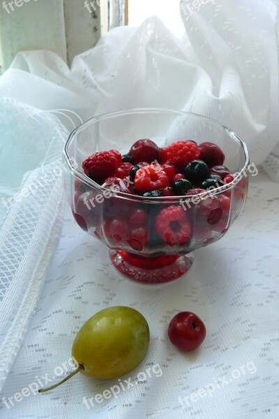 Raspberry Currant Cherry Plum Vase Made With Berries