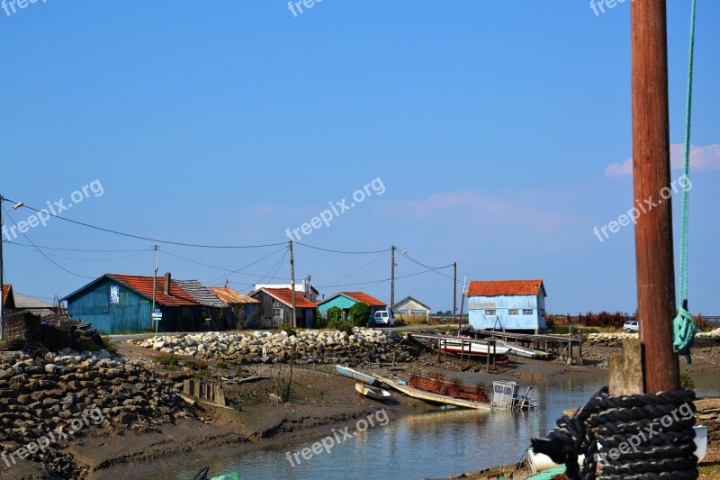 Oléron Island Port Water Cabins