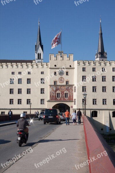 City Gate Wasserburg City Fixing Towers