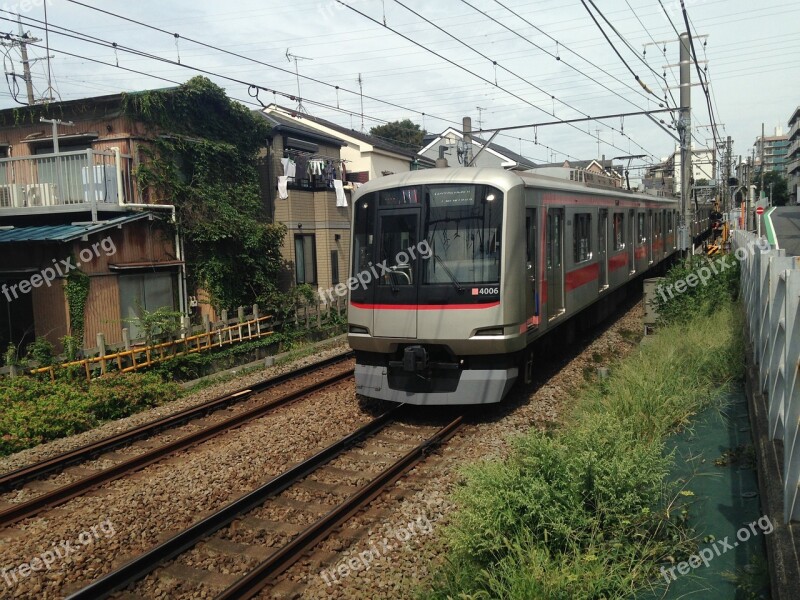 Electric Train Toyoko Lead Vehicle Free Photos