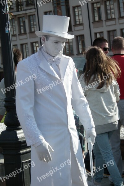 Man Street Actor Artist Monument Costume