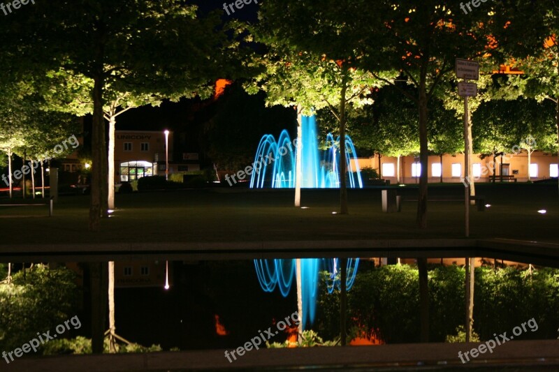 Mirroring Night Water Evening Reflection