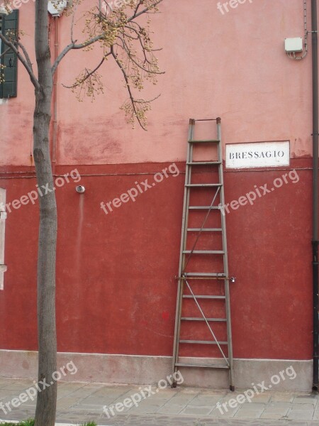 Trap Ladder House Italy Venice