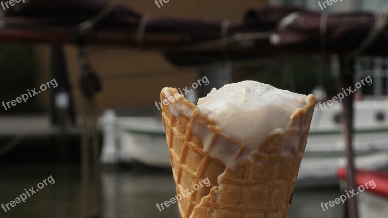 Ice Cream Ice Cream Cone Ice Enjoy Dessert