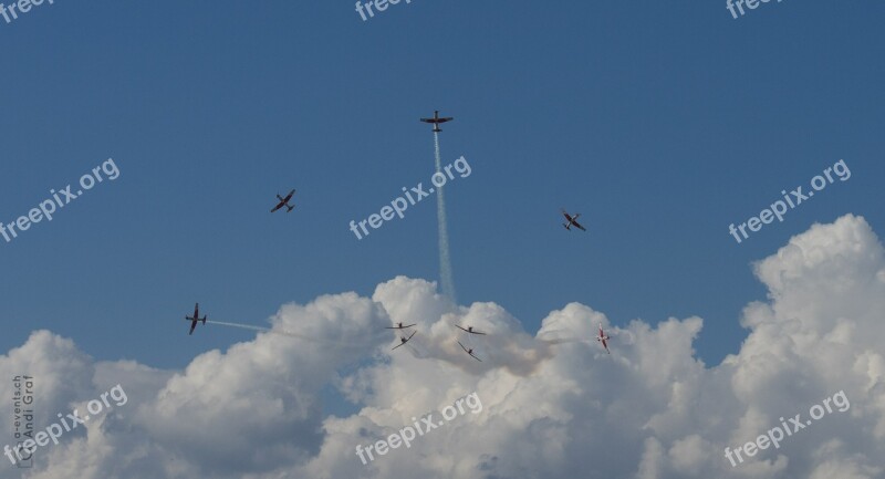 Flugshow Pilatus Pc-7 Team Free Photos