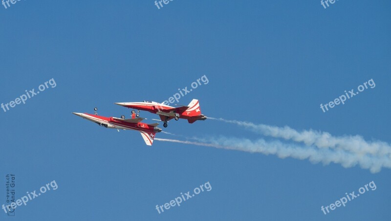 Fighter Jet Flugshow Patrol Suisse Free Photos