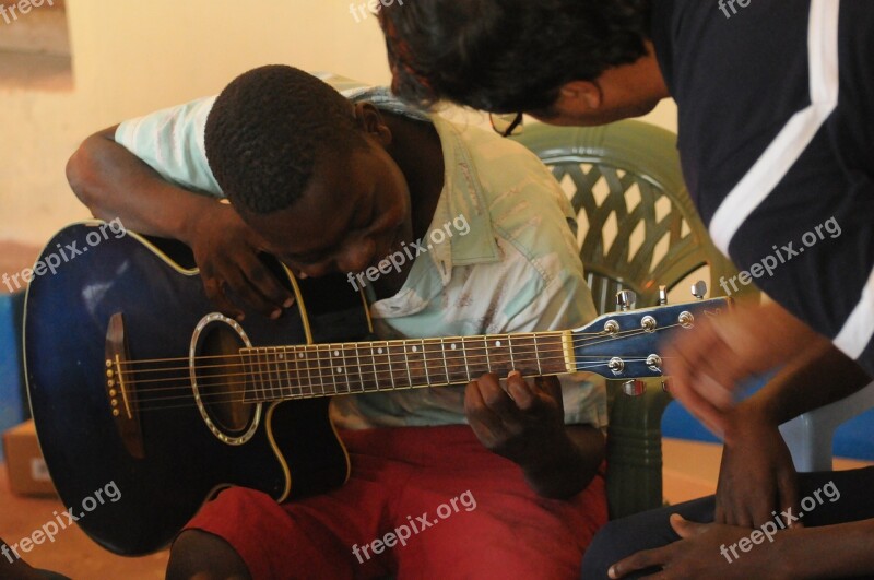 Music Lessons Guitar School Of Music Mozambique Guitar Lesson