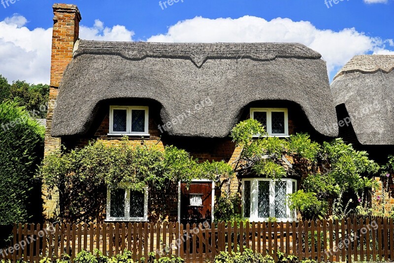 English Village Cottage Rustic Building