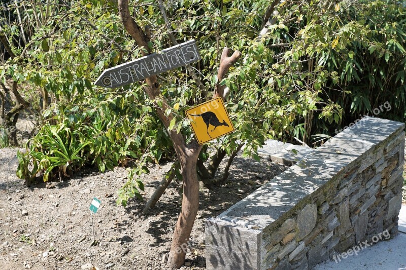 Australia Shield Nature Park Street Sign