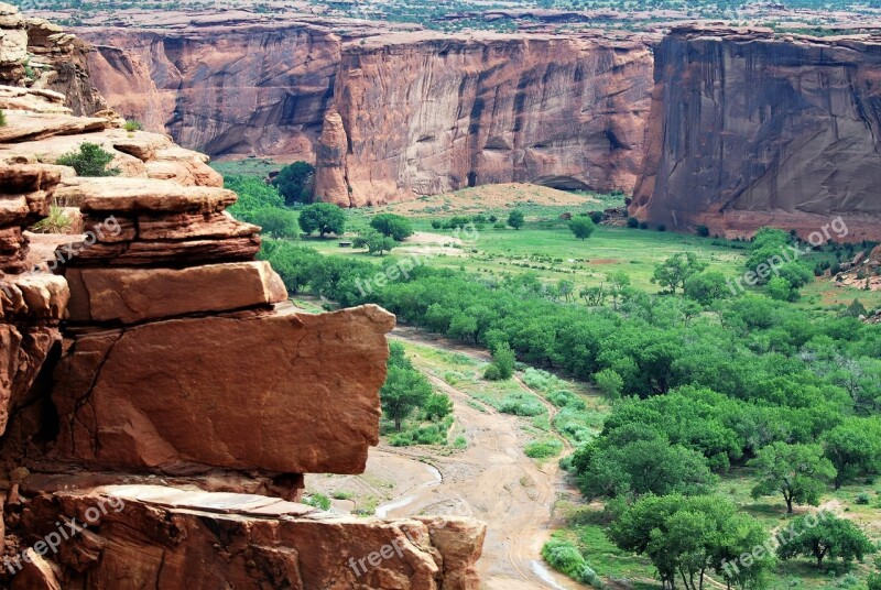 Canyon De Chelly Usa Gorge Landscape