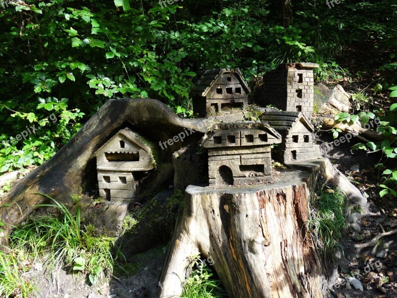 Tree Trunk Woodhouse Treehouse Art Carving