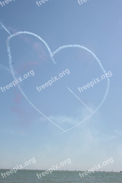 Aircraft Heart Figure Air Show Sea