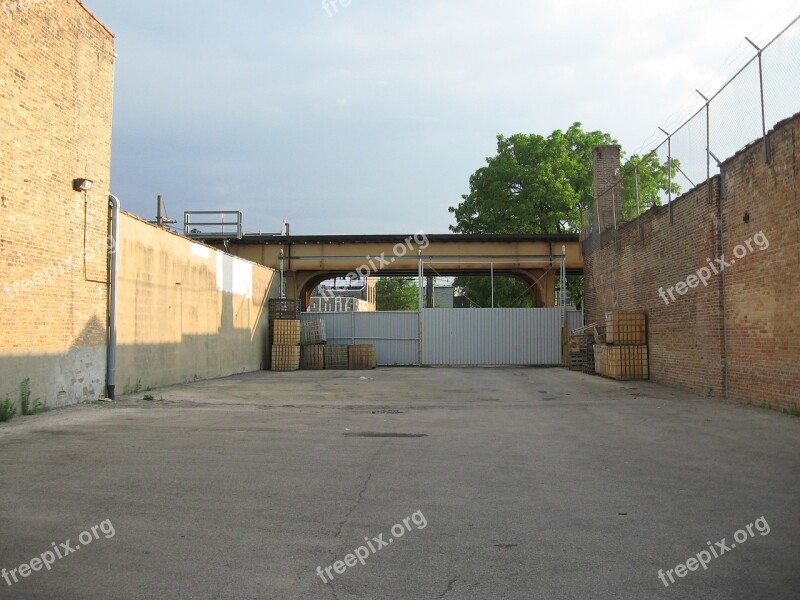 Chicago Urban Wall Barrier Security